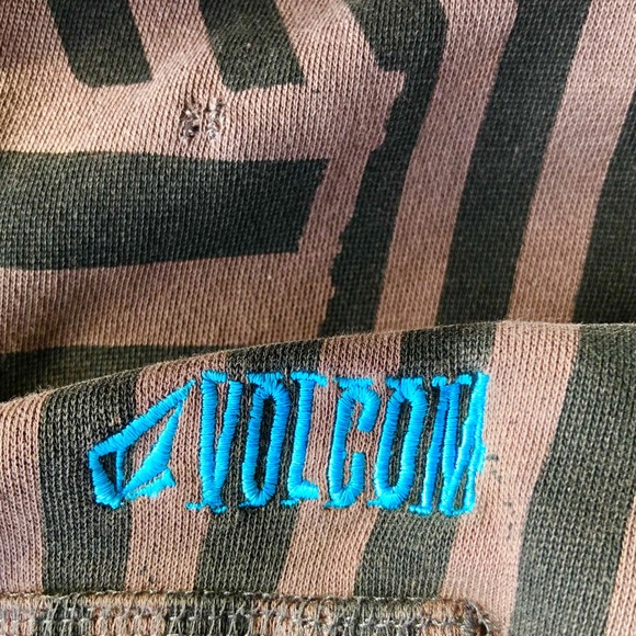 Volcom full zip hoodie, sweatshirt. - Picture 4 of 4